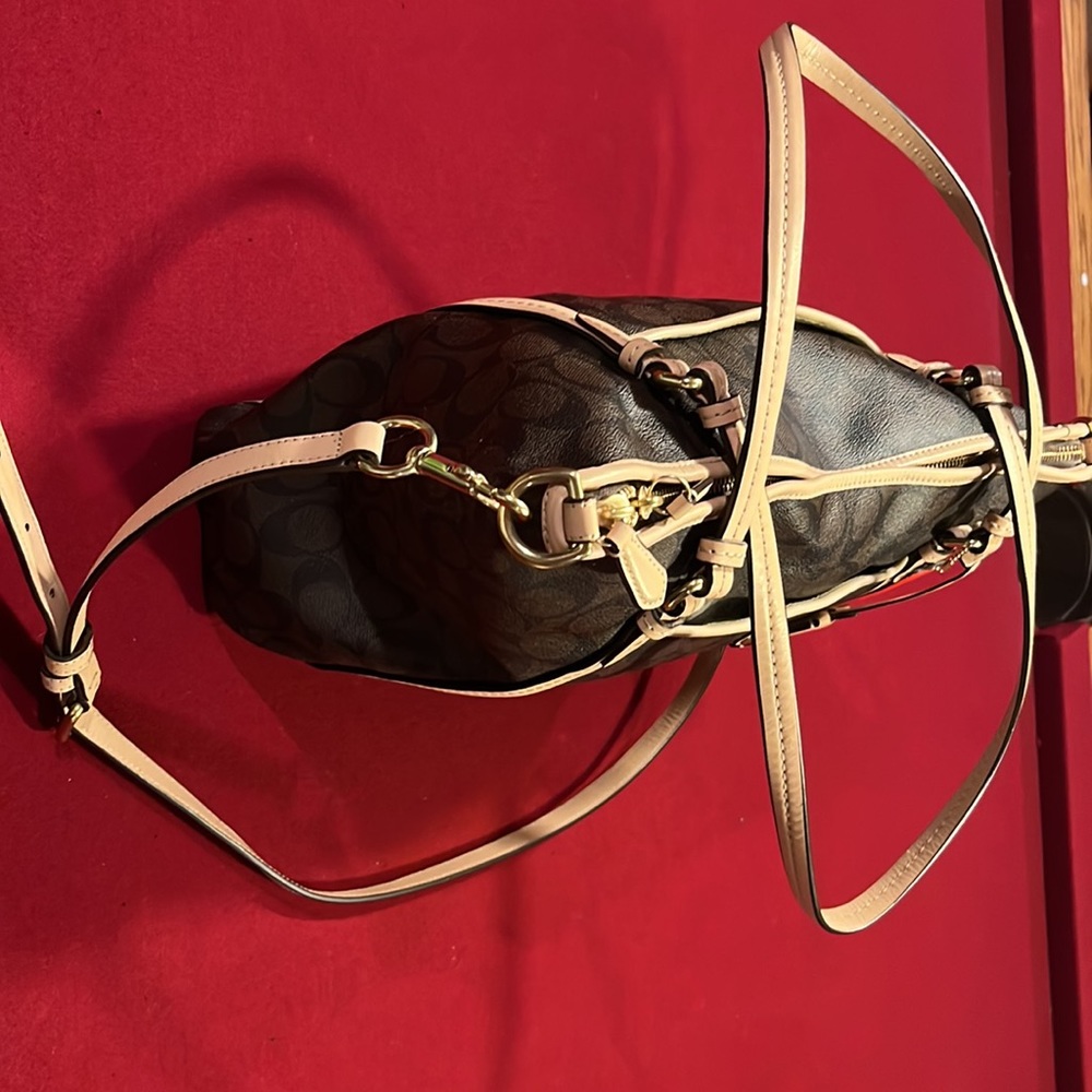 New coach bag - Picture 2 of 3